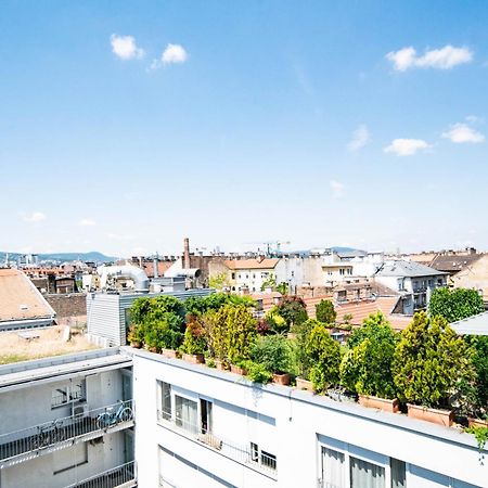 Free Parking- Gellert View Apartment 4Ppl Budapest Luaran gambar
