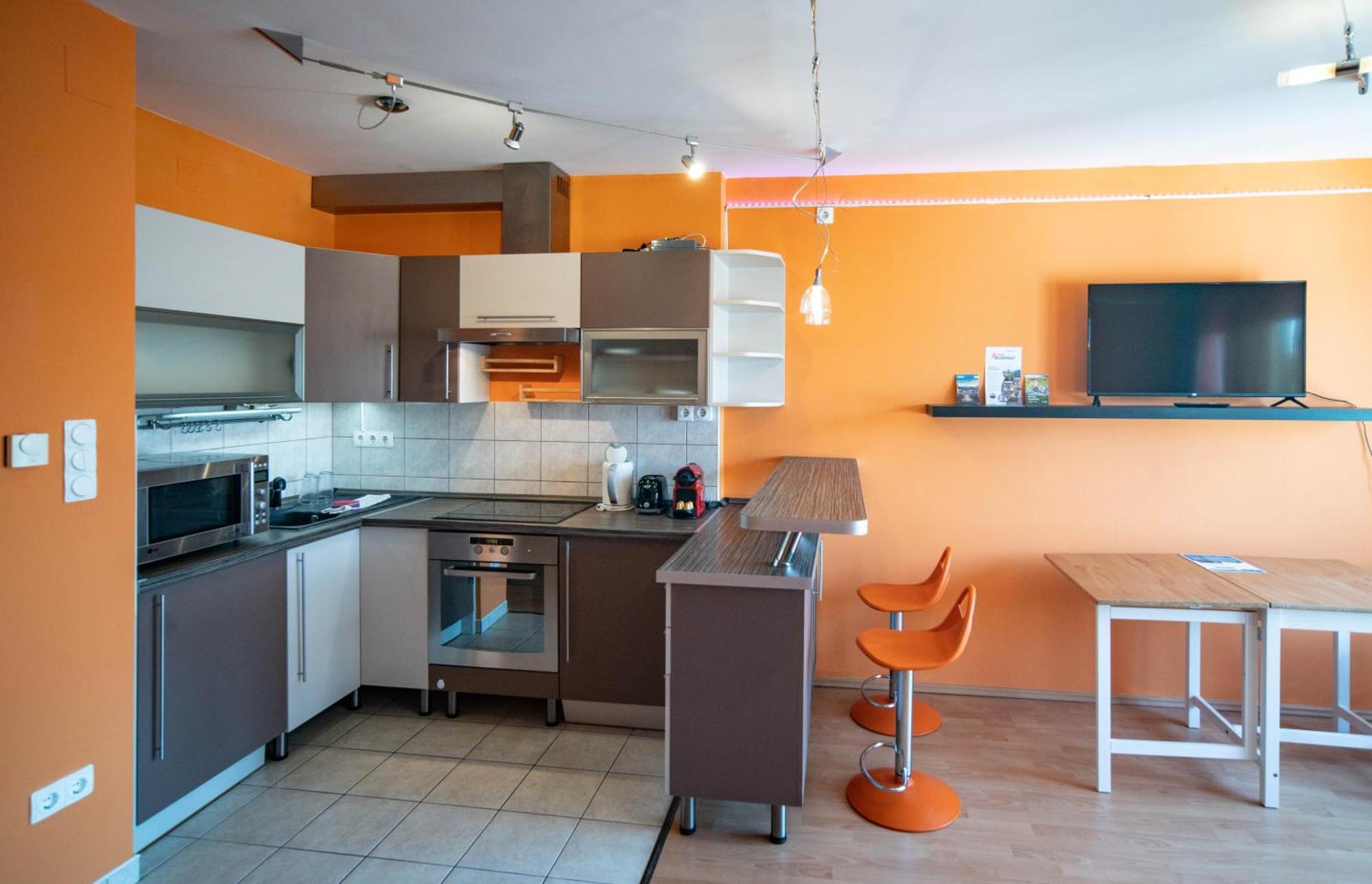 Free Parking- Gellert View Apartment 4Ppl Budapest Luaran gambar