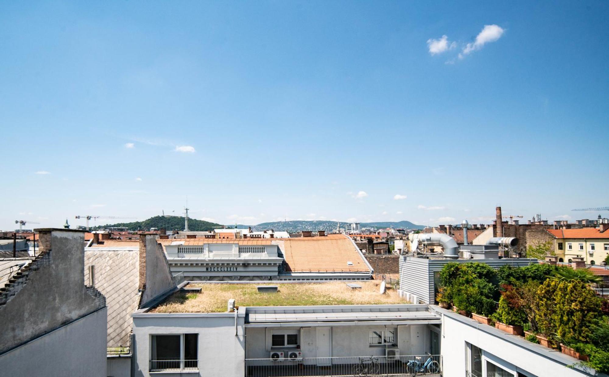 Free Parking- Gellert View Apartment 4Ppl Budapest Luaran gambar