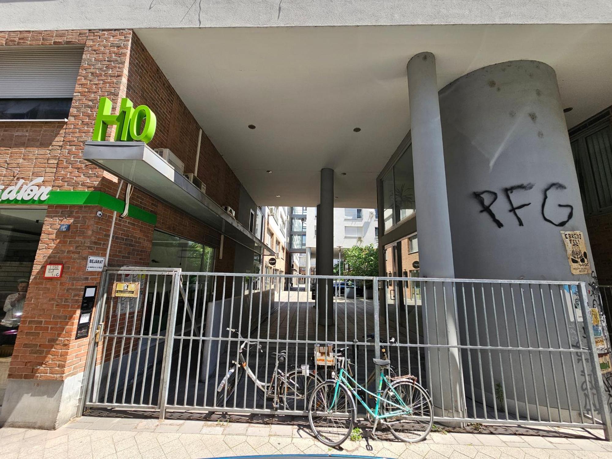 Free Parking- Gellert View Apartment 4Ppl Budapest Luaran gambar